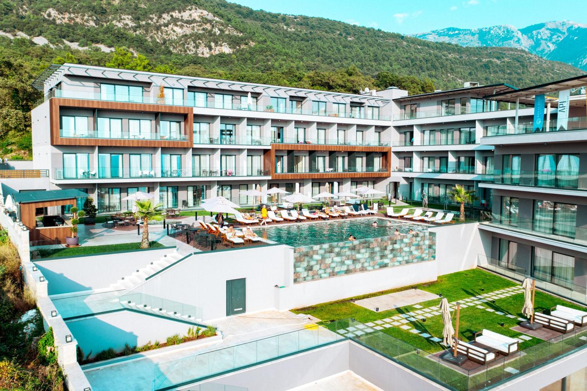 Royal Blue Resort & Residences Tivat Exteriér fotografie